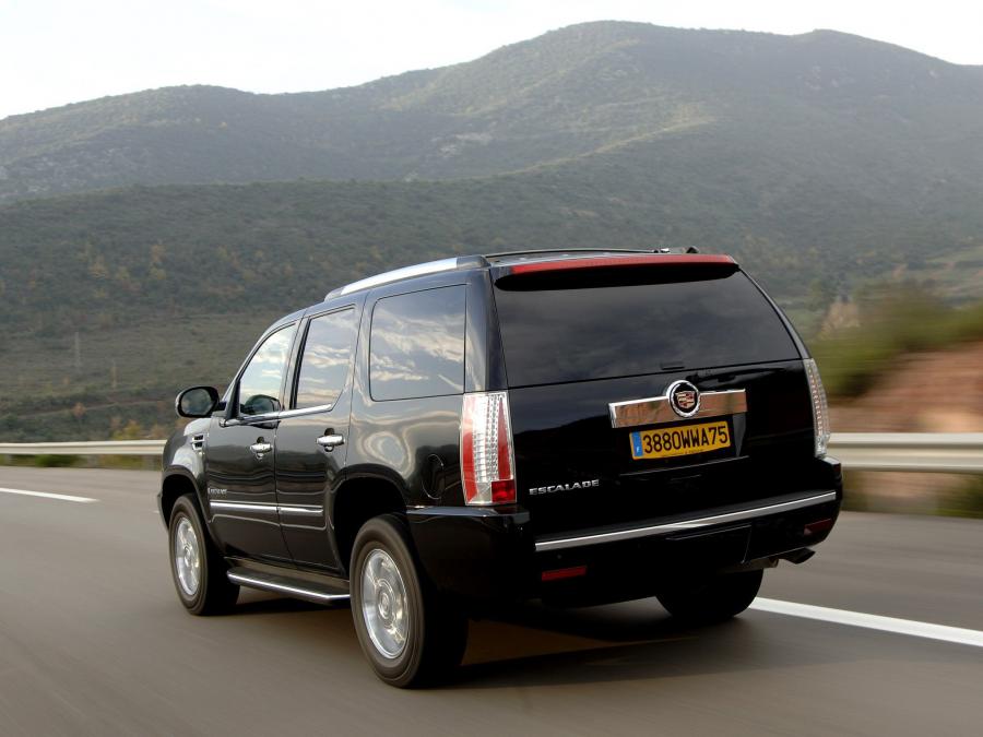  Cadillac Escalade 2006 года  (EU) (фото 7 из 13)